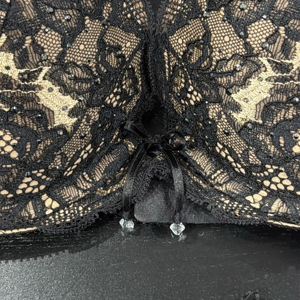 Victoria's Secret Black and Tan Lace Intimates Set - Picture 5 of 12